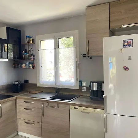 Maison De Plain-pied Calme Et Chaleureuse - 6 Pers. - Fr-1-494-227